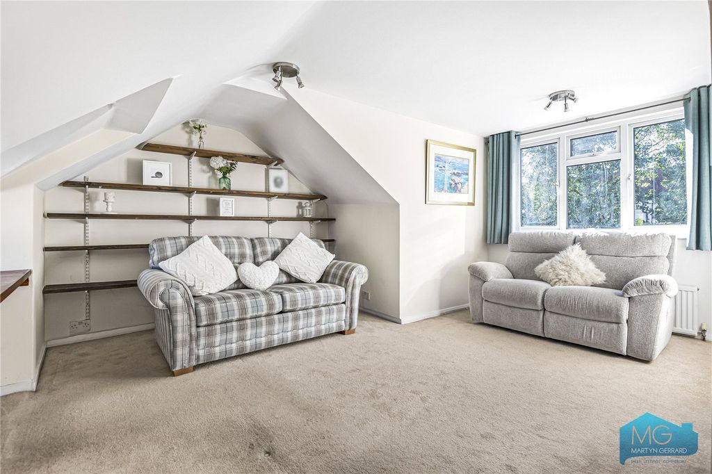 Property photo 2 of 23 Picture No. 04