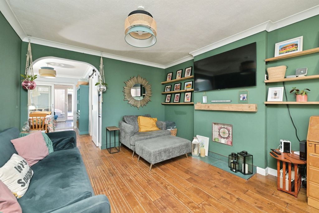 Property photo 3 of 12