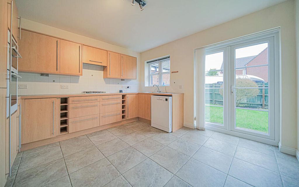 Property photo 2 of 20 P1067510.Jpg