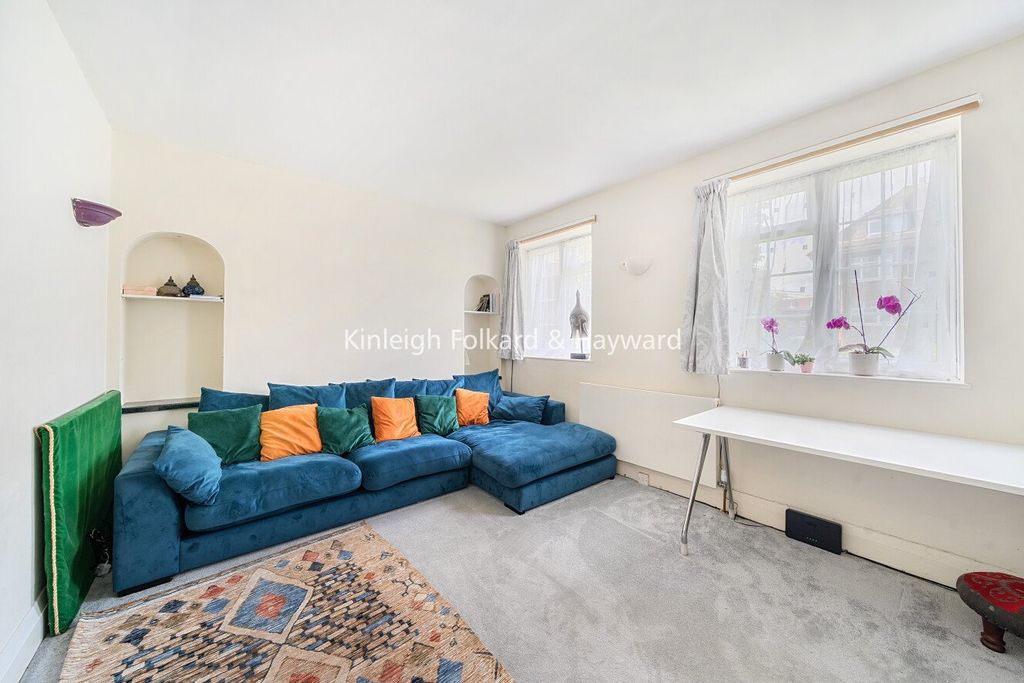 Property photo 1 of 15 Picture No. 05