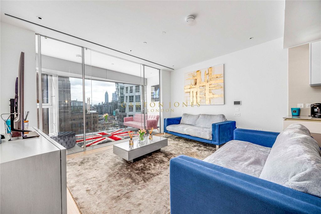 Property photo 2 of 25 Picture No. 23