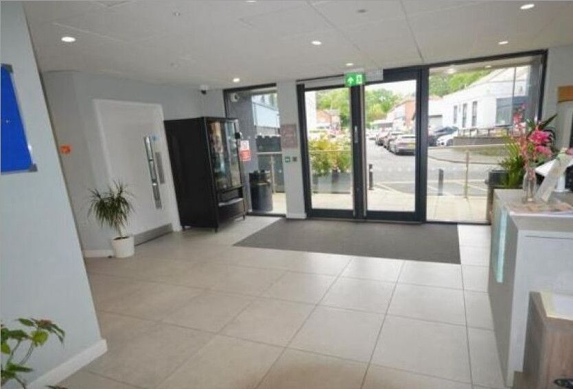 Property photo 2 of 8