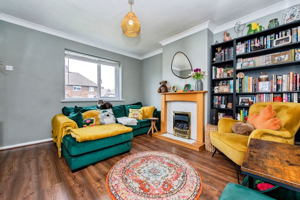 Property photo 3 of 15 Pbox-Img.Jpg