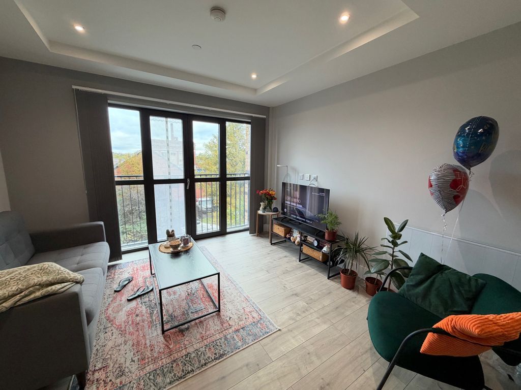 Property photo 1 of 6