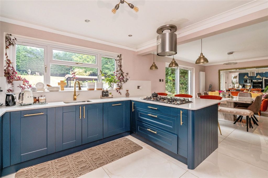Property photo 1 of 24 Kitchen Diner