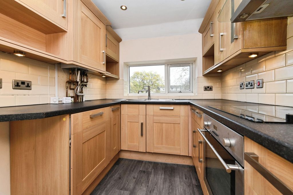 Property photo 3 of 13 Photo