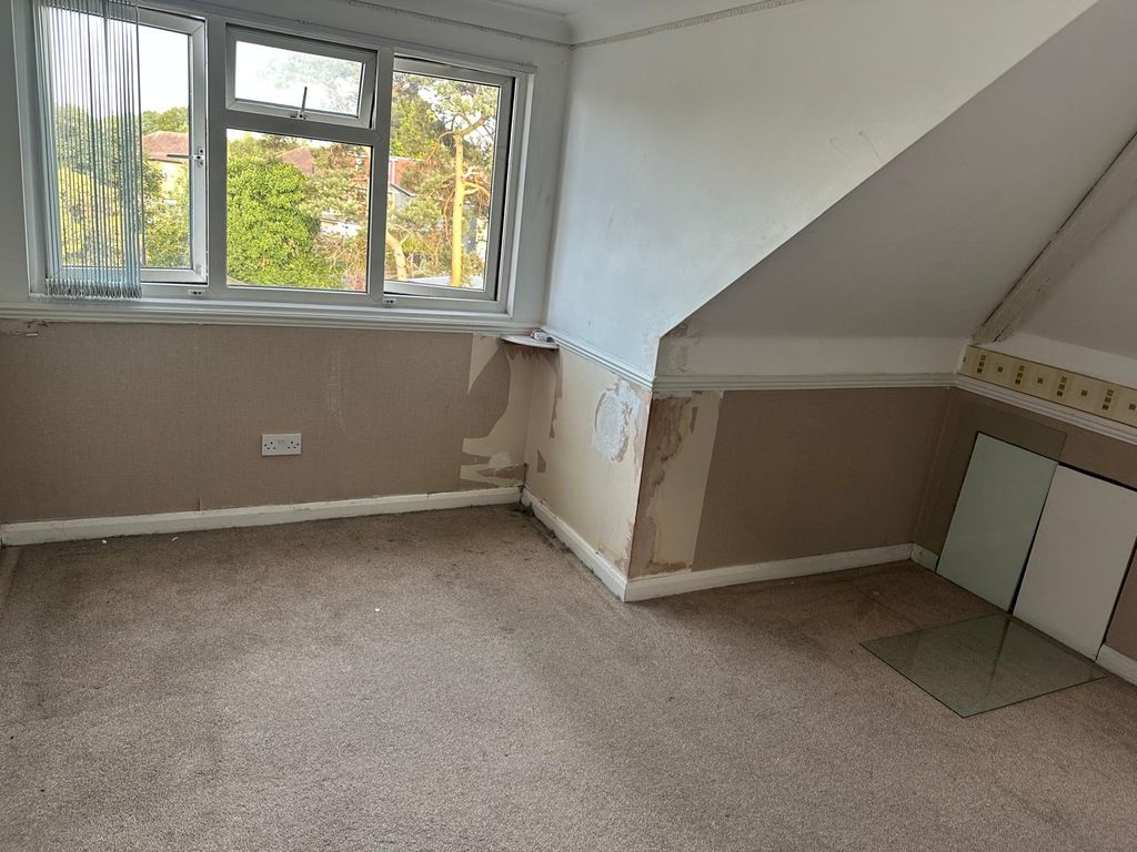 Property photo 2 of 8 Image 2