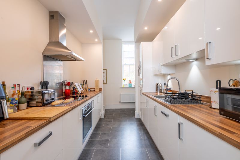 Property photo 2 of 14 Photo 8