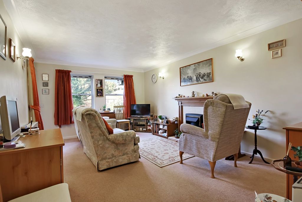 Additional image 6 of 2 bed flat for saleFairfield Road, East Grinstead RH19