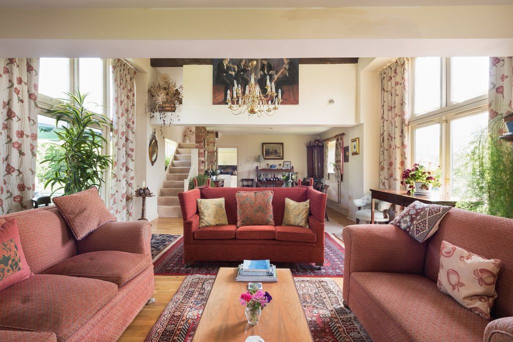 Property photo 2 of 26 Sitting Room With Dining Area