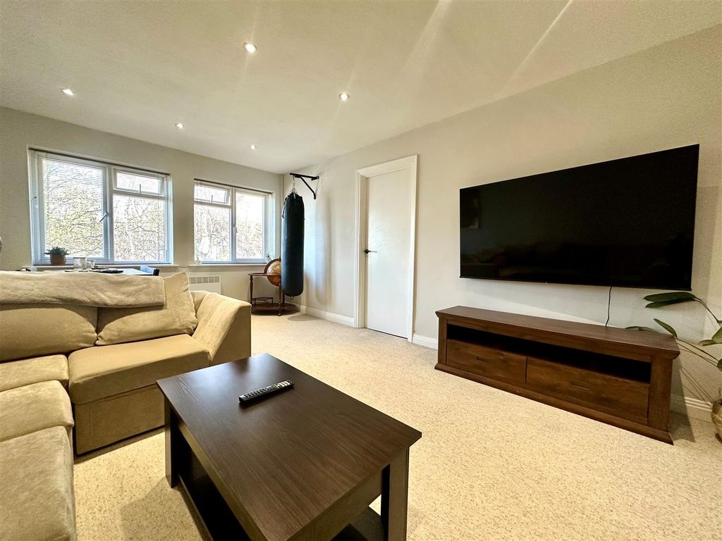 Property photo 2 of 18 3.Jpg