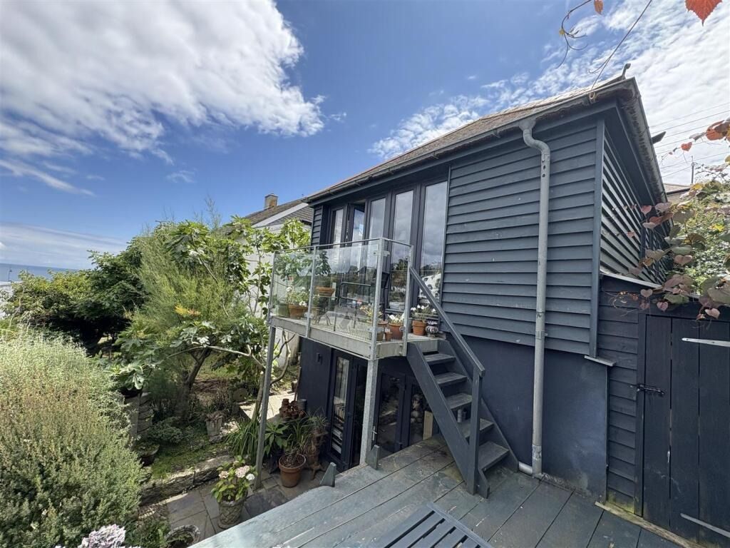 Property photo 2 of 25 4850903