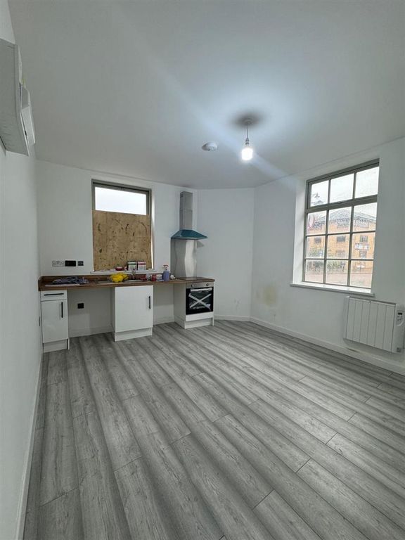 Property photo 3 of 8 Img-20241018-Wa0035.Jpg