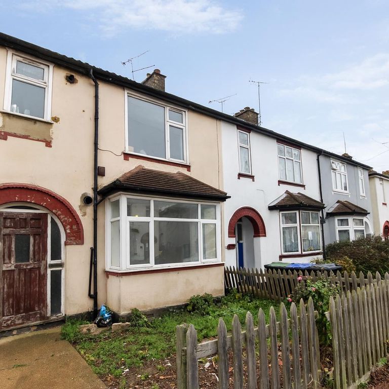 Property photo 1 of 7 Front