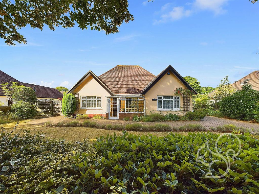 Property photo 1 of 29 Front Aspect