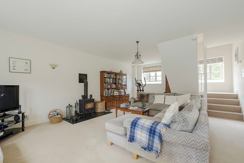 Property photo 3 of 40 Photo 1