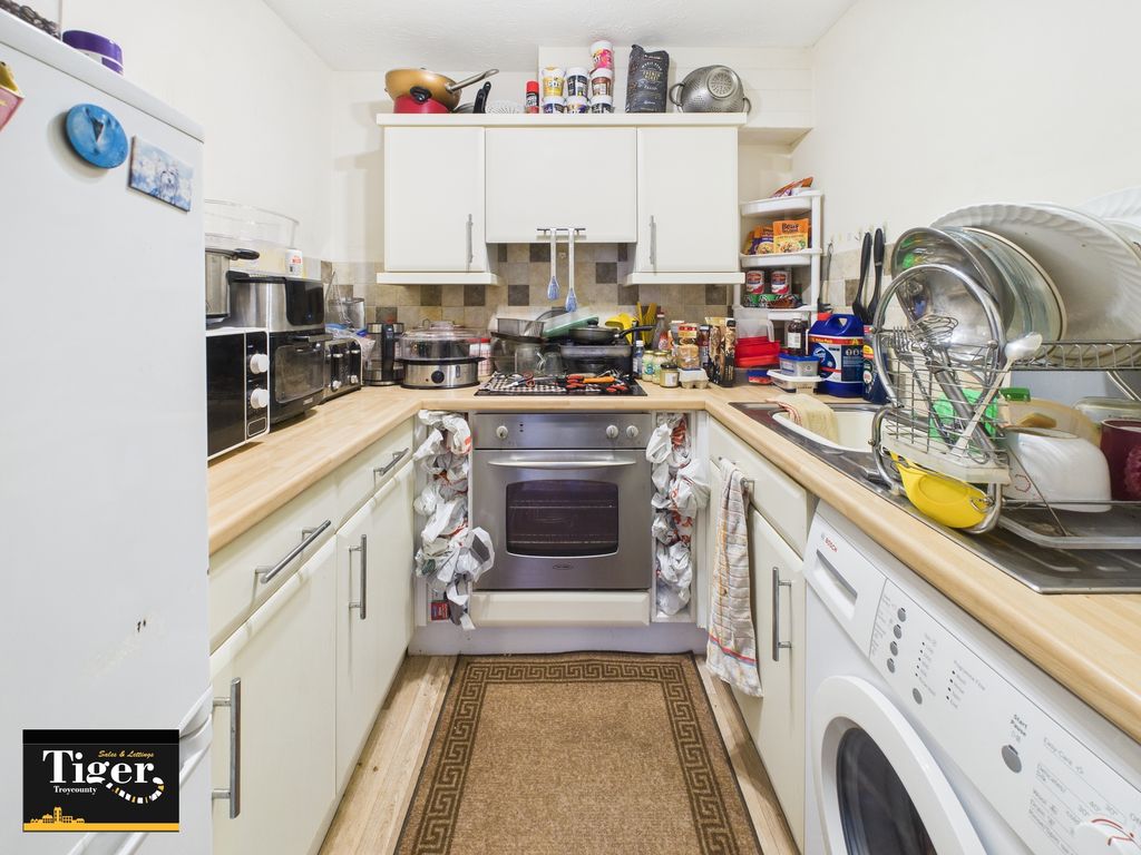 Property photo 3 of 7 Cam02176G0-Pr0776-Still004