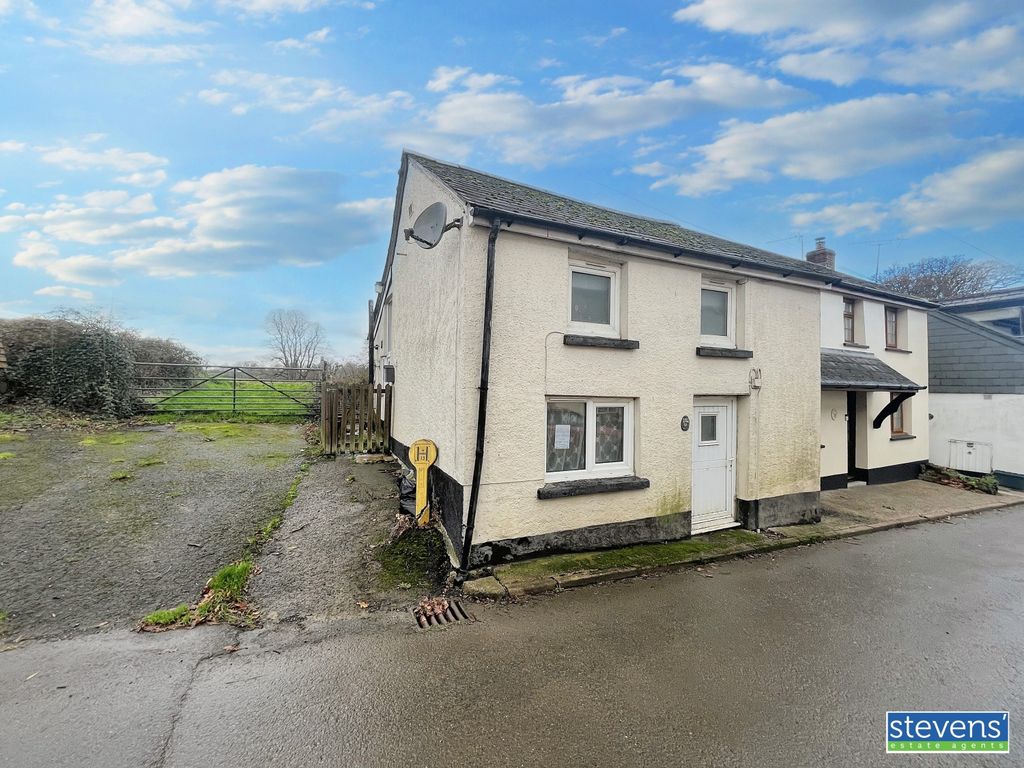 Property photo 2 of 14 Image00002