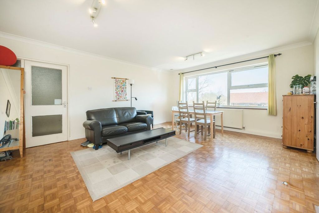 Property photo 2 of 5