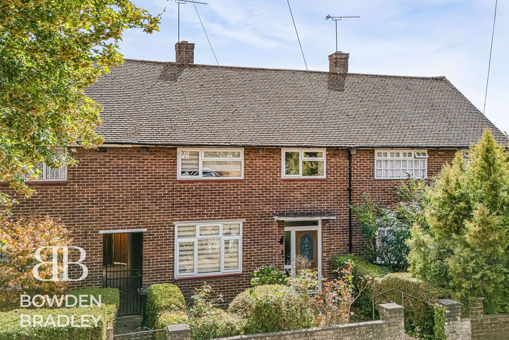 Property photo 1 of 34