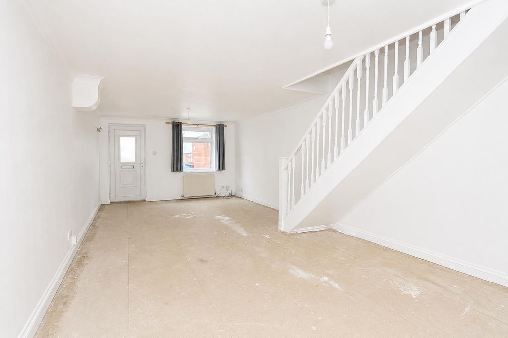 Property photo 2 of 14 0087A841-Df97-45c7-9d03-2E200A14758E.Png