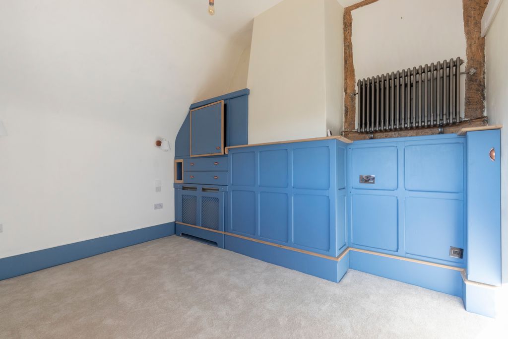 Additional image 5 of 3 bed semi-detached house to rentThe Old Thatch, Grafton GL20