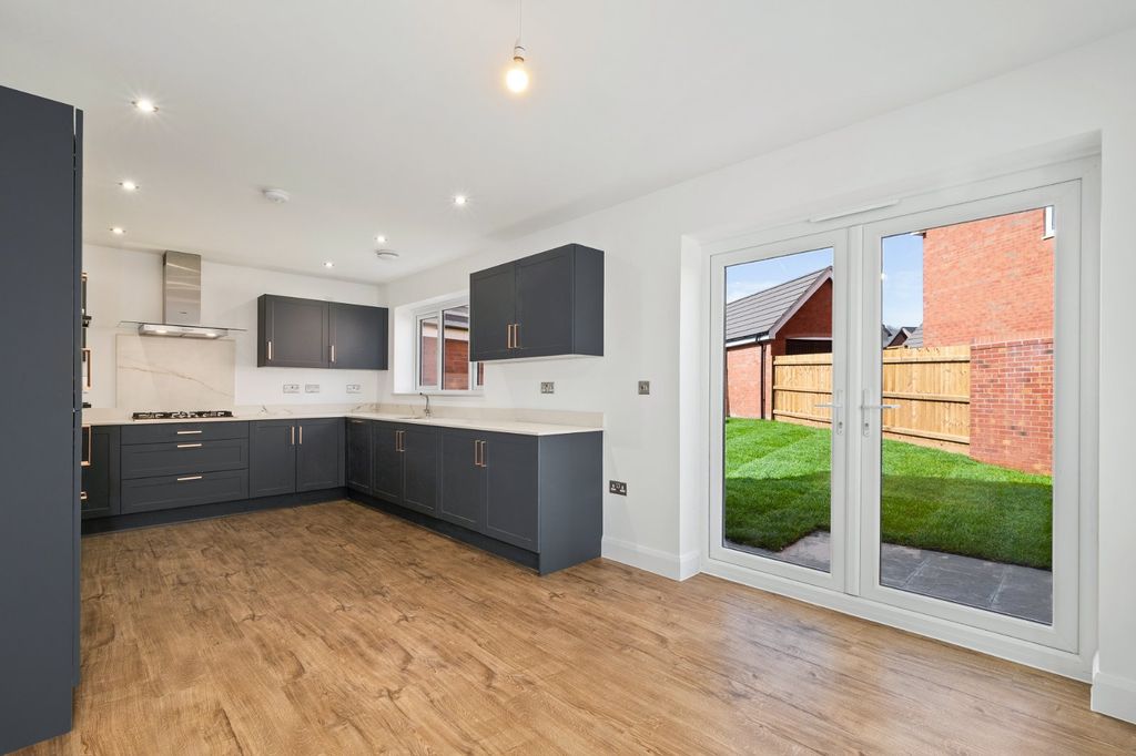 Property photo 2 of 13 Picture No. 07