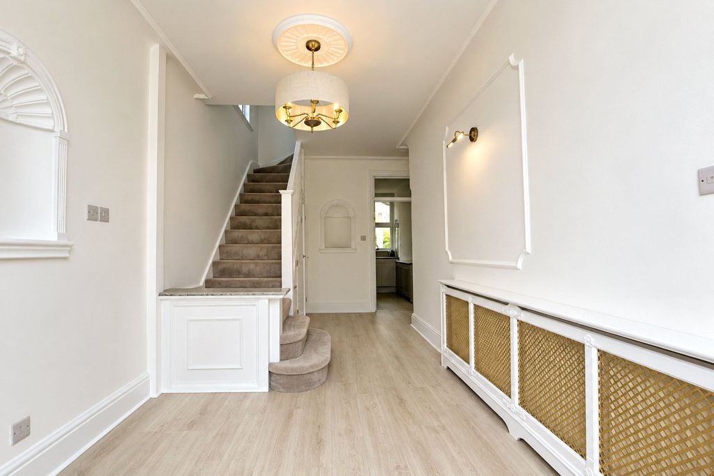 Property photo 2 of 12 Picture No. 06