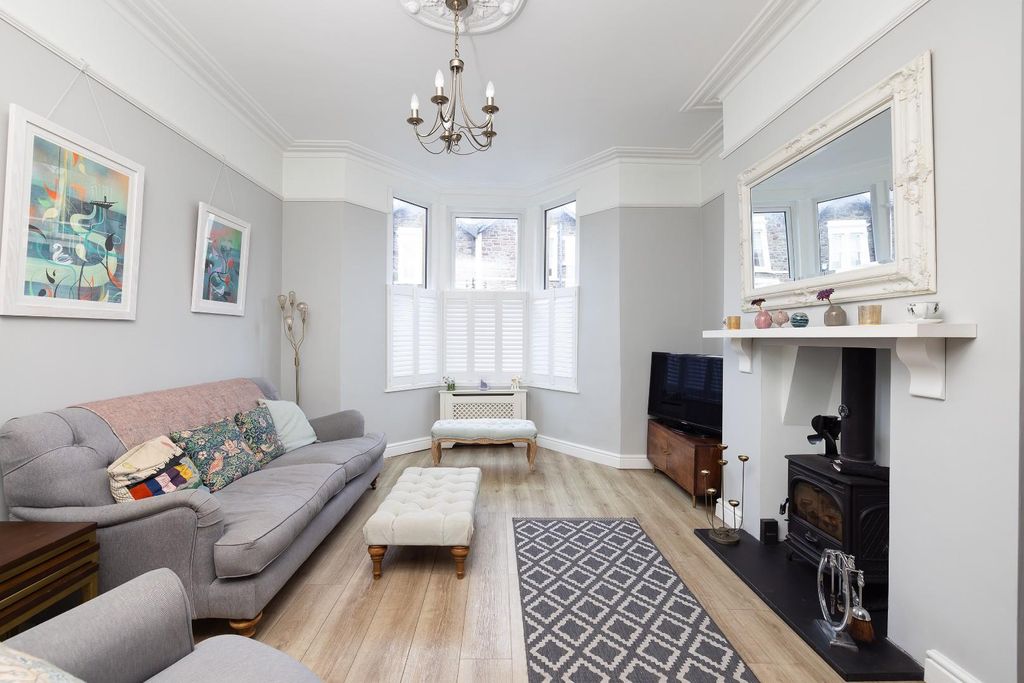 Property photo 1 of 24 Char6961.Jpg