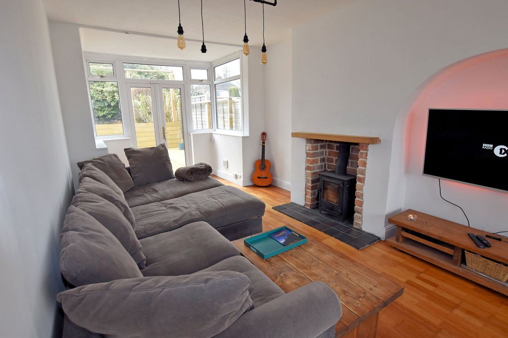 Property photo 2 of 14