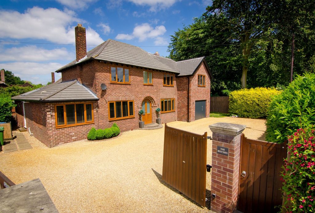 Property photo 1 of 44