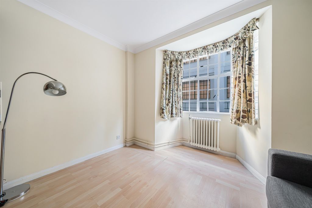 Property photo 3 of 6