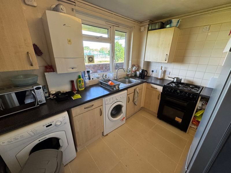 Property photo 2 of 6 Photo 3