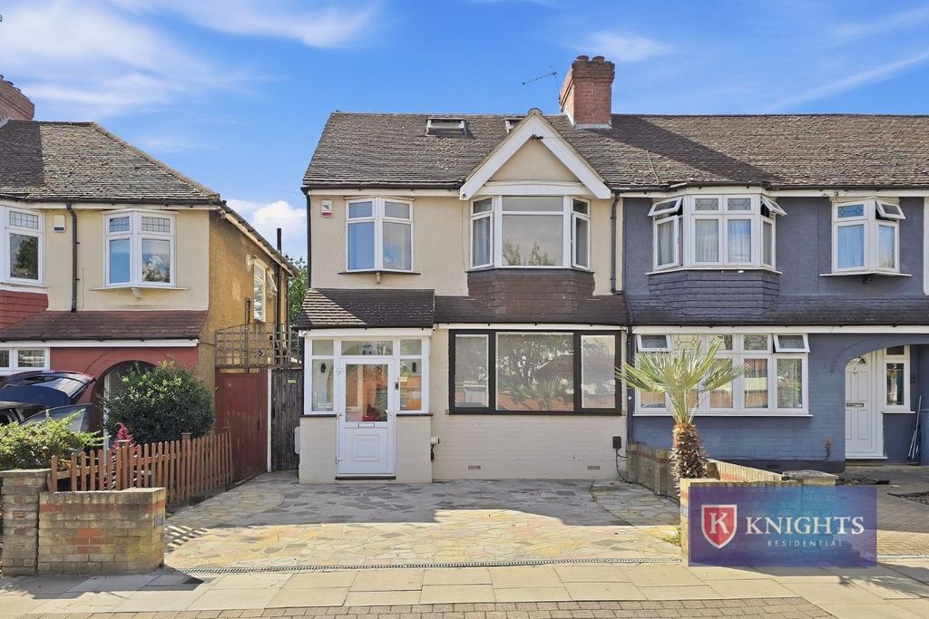 Property photo 1 of 24