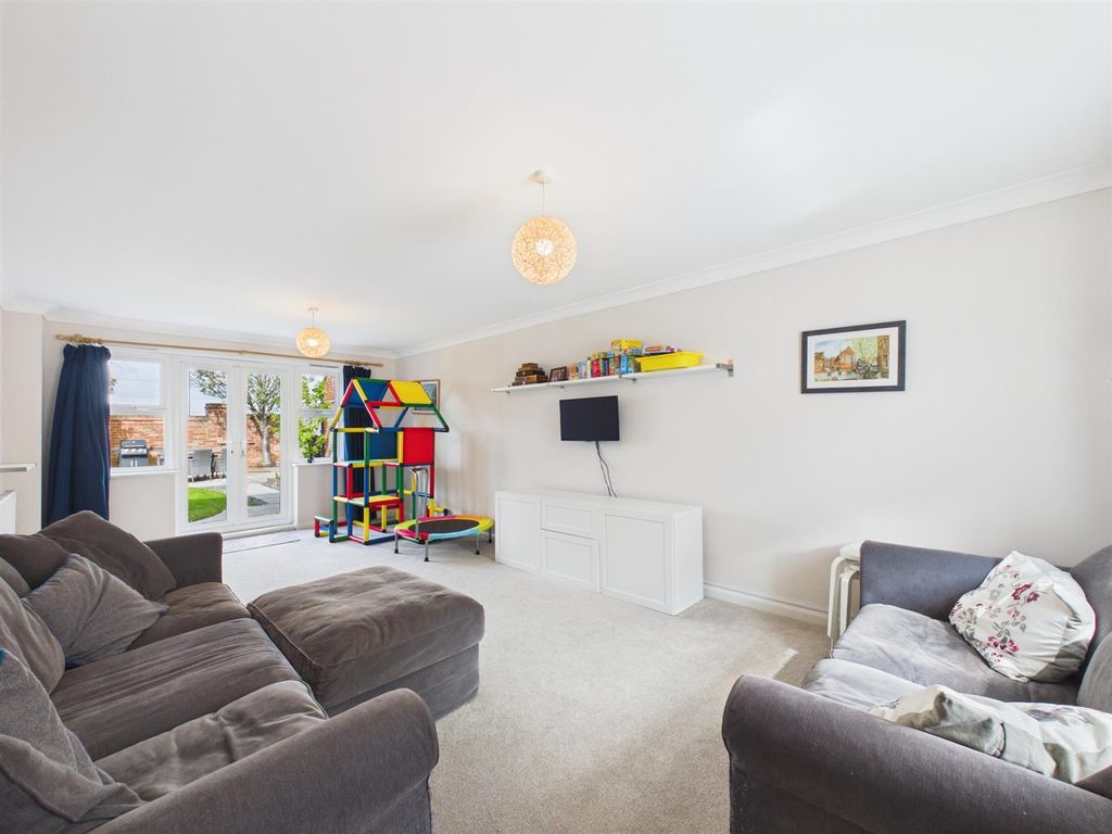 Property photo 3 of 20 Cam02435G0-Pr0217-Still012.Jpg