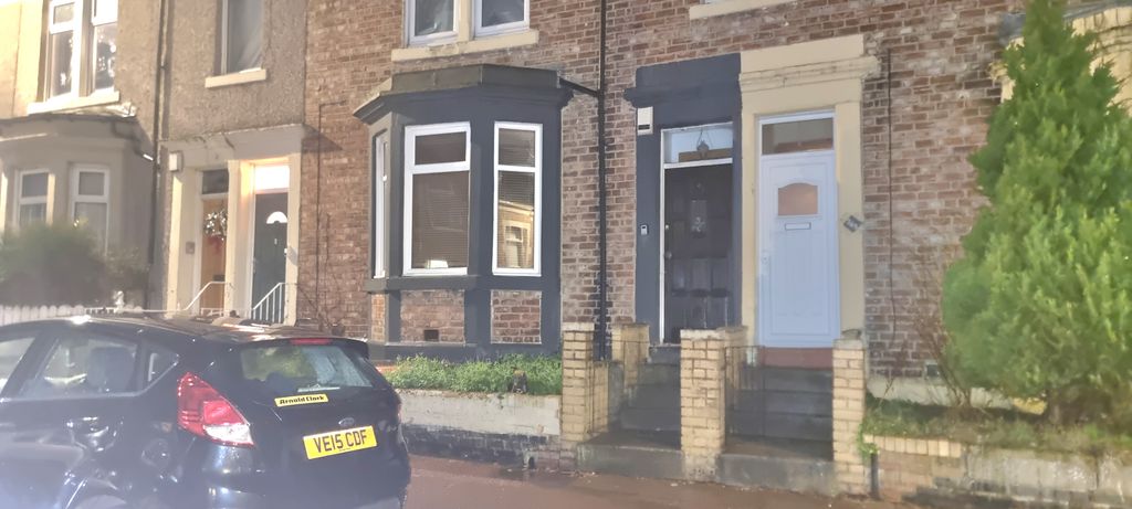 Property photo 1 of 6