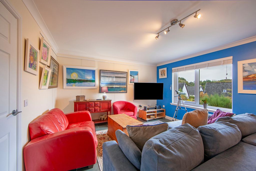 Property photo 2 of 19