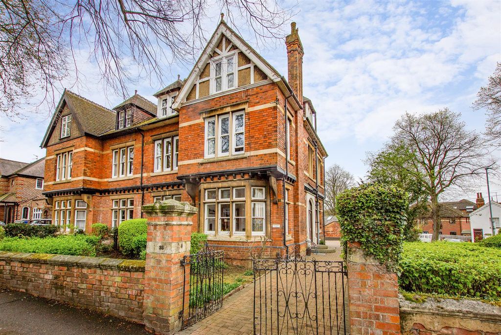 Property photo 1 of 11 Front