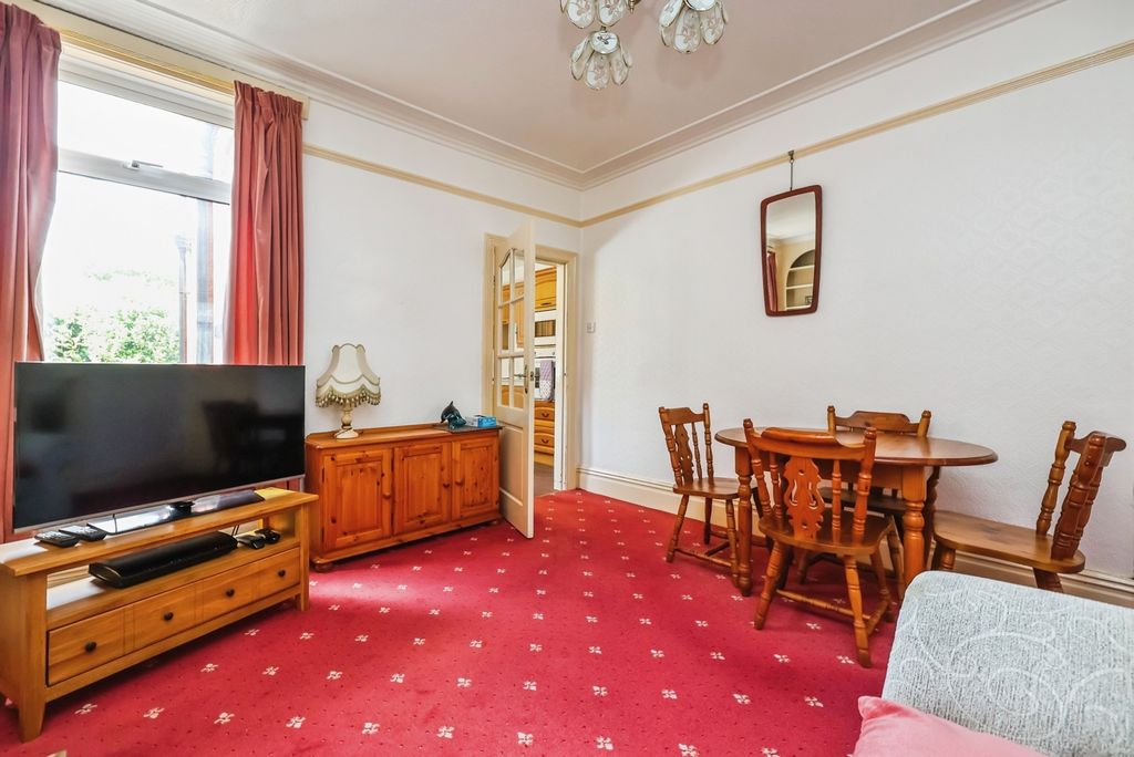 Property photo 3 of 19 Pbox-Img.Jpg
