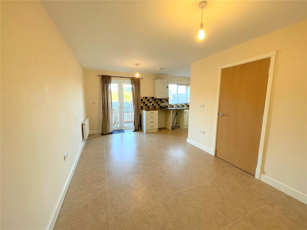 Property photo 3 of 8 Picture No. 04