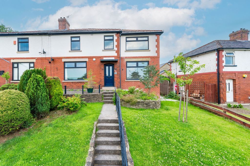 Property photo 1 of 43