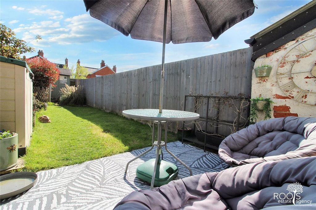Property photo 2 of 11 Picture No. 08