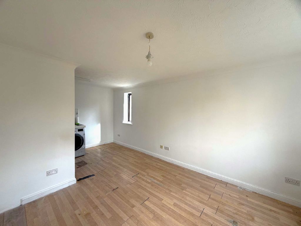 Property photo 2 of 2