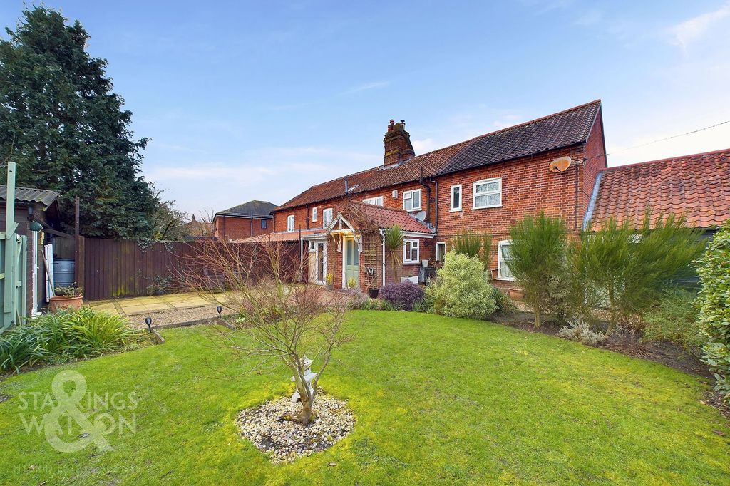 Property photo 2 of 24