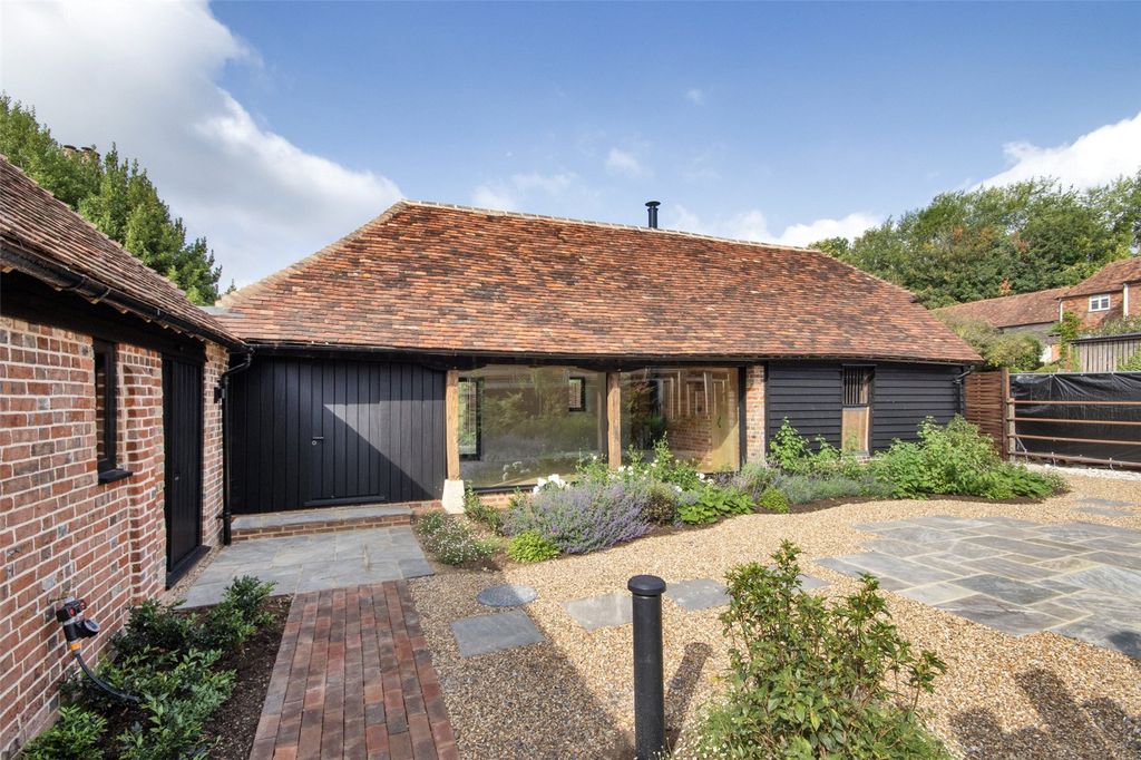 Property photo 1 of 14 External