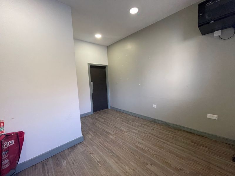 Property photo 3 of 8 Photo 3