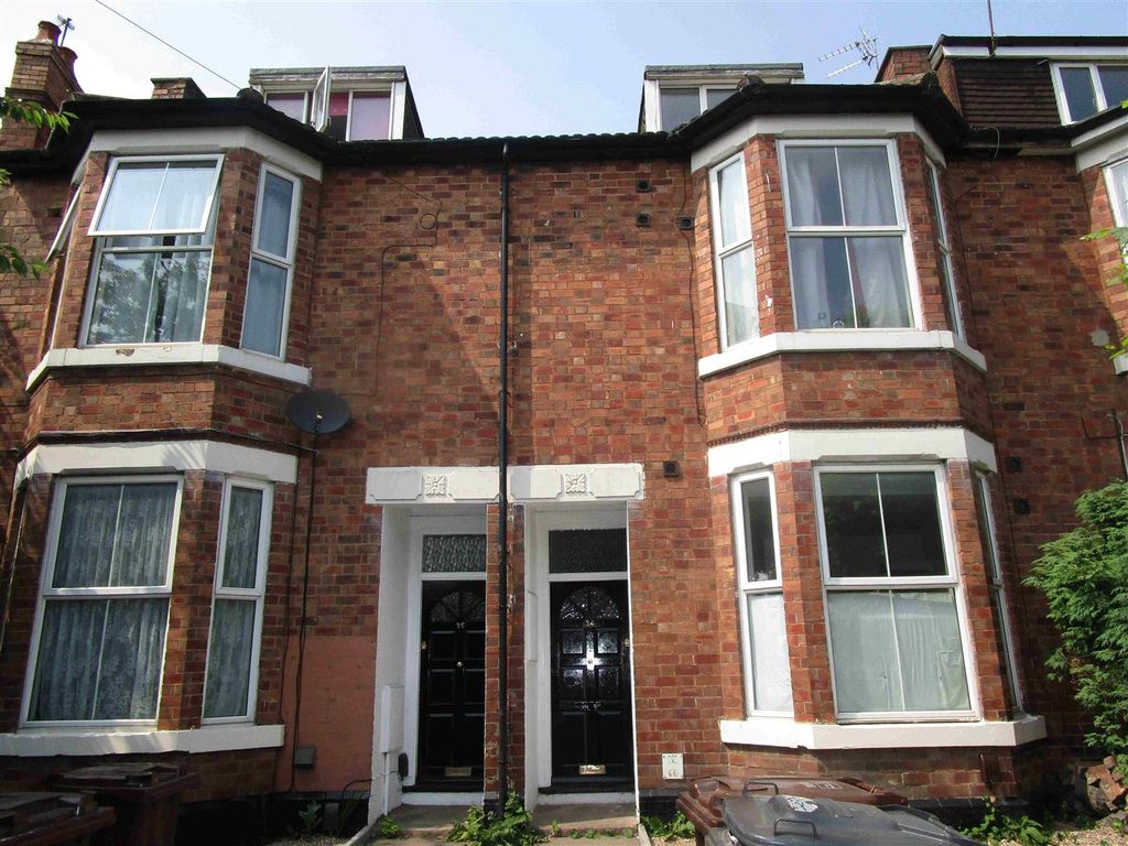 Property photo 1 of 5 Front