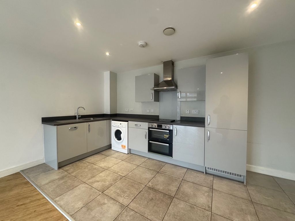 Property photo 3 of 8 Image