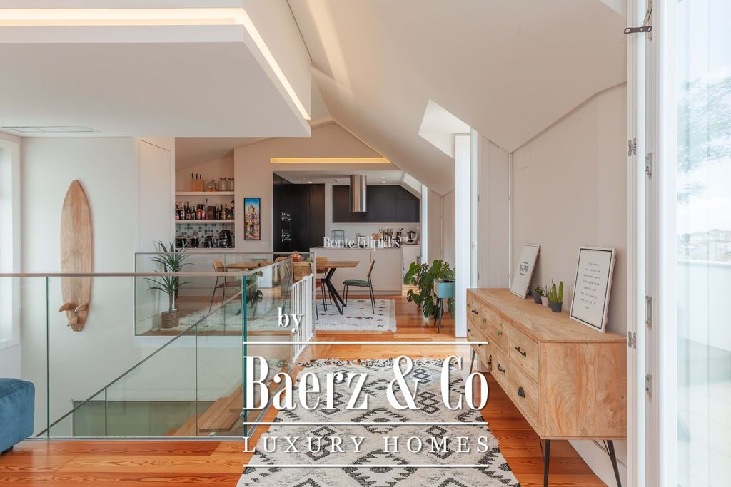 Property photo 3 of 35