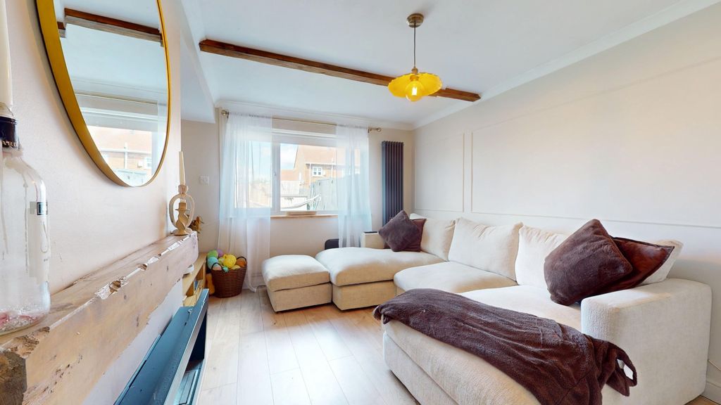 Property photo 2 of 26 5363084